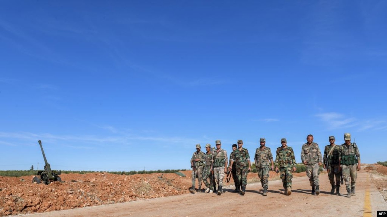 Türk birliklerine tek bir kurşun atmak yasak. Rus emirleri mi?