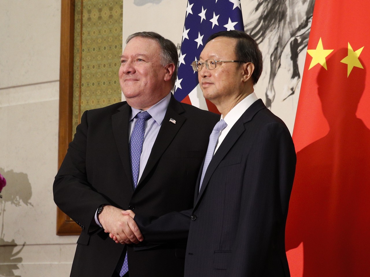 Neden Çin ve ABD diplomatları Hawaii'de buluştu?