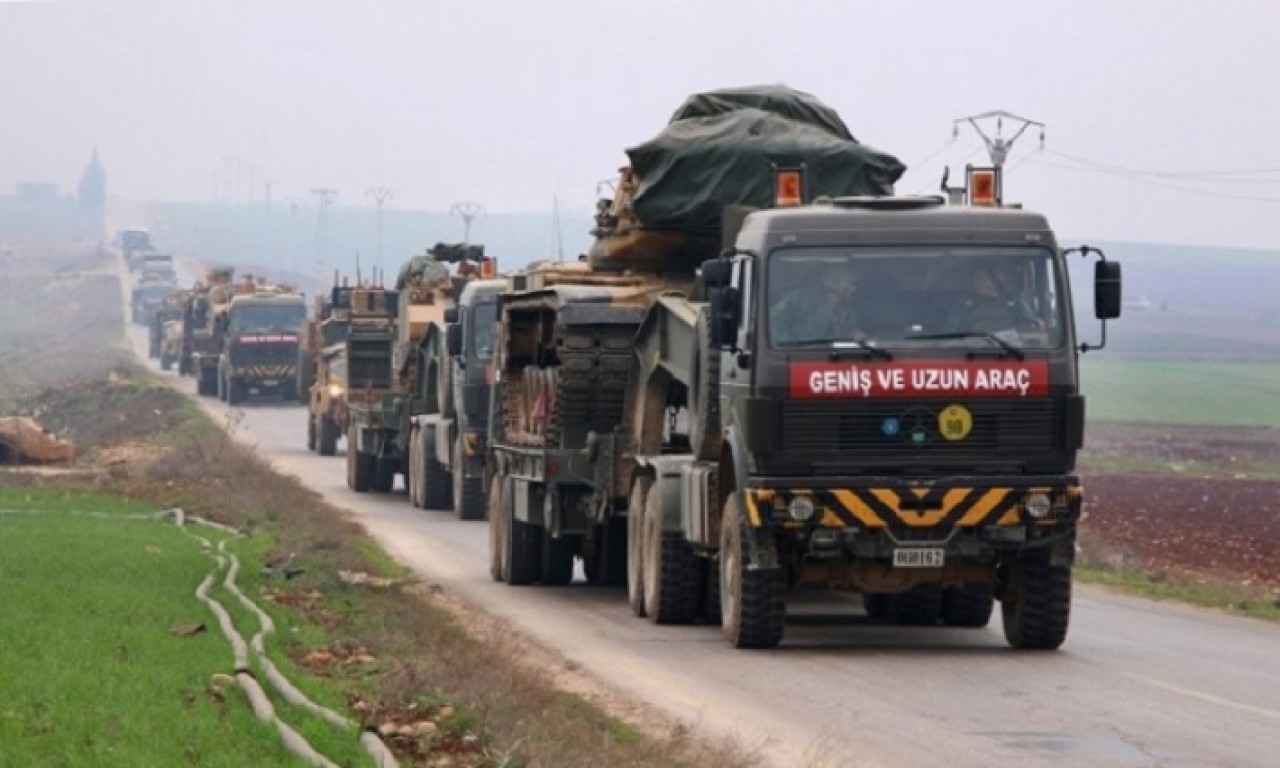 Rusların Ain İssa'daki üsten çekilmeleriyle eş zamanlı olarak Türk askeri takviyeleri bölgeye ulaştı