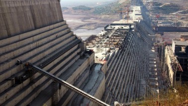 Ve Durgun Akardı Nil