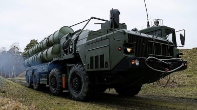 İzvestiya: Türkiye, S-400’leri Suriye ve Kuzey Kıbrıs Sınırlarında Konuşlandırabilir