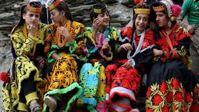 Taliban Sonrası Afganistan Yönetimi ve Türkler