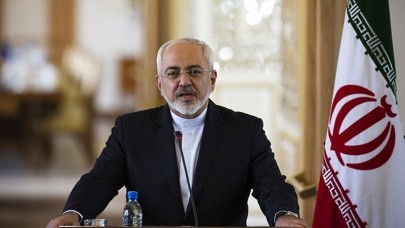 Zarif'ten Fransa'ya 'Nükleer Silah' Tepkisi