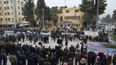 Haseke'de yeni gerginlik; Güvenlik noktasında rejim taraftarları gösteri düenledi