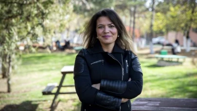 21. Yüzyıl Türkiye Enstitüsü Eleştirel Düşünce Eğitimi  Prof. Dr. Esra İlkay İŞLER
