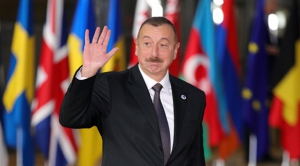 Azerbaycan Karabağ&#039;da barışın yolunu belirledi