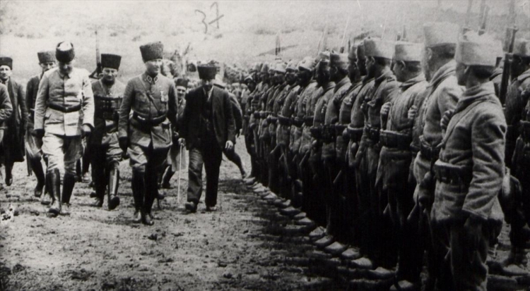 Mustafa Kemal Atatürk’ün, Askeri Rüştiyeden -Kurtuluş Savaşına Kadar Tamamı Cephelerde Geçen Askeri Hayatı