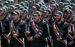İran Devrim Muhafızları &quot;Pişman Olacaklar&quot;