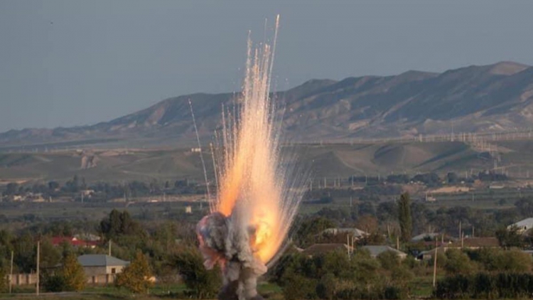 Ermenistan, Yasak Olan Fosfor Bombasını Kullanıyor
