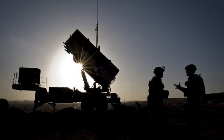 Askeri danışman: ABD Irak&#039;ta İsrail istikametinde savunma karşı koyma hatları kurmaya başladı.