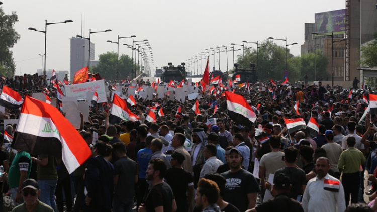 “Beni Kim Öldürdü” Protestoları: Irak’ta Erken Seçim Ertelenecek mi?